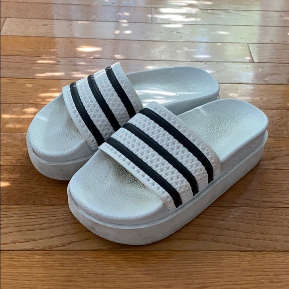 platform adidas slides